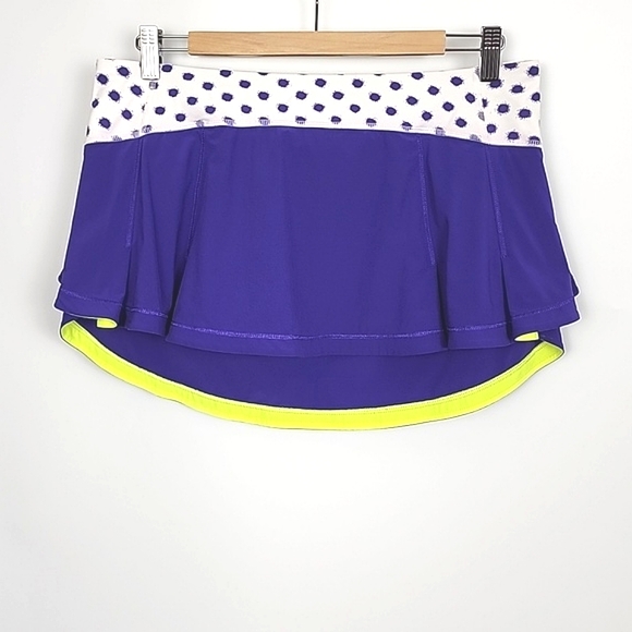 lululemon athletica Dresses & Skirts - Lululemon Presta Running Cycling Skirt Bruised Berry High Noon Dot White Size 8